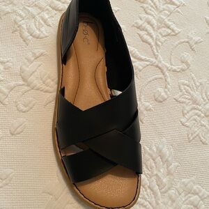 b.o.c. Women's Black Sandals size 9